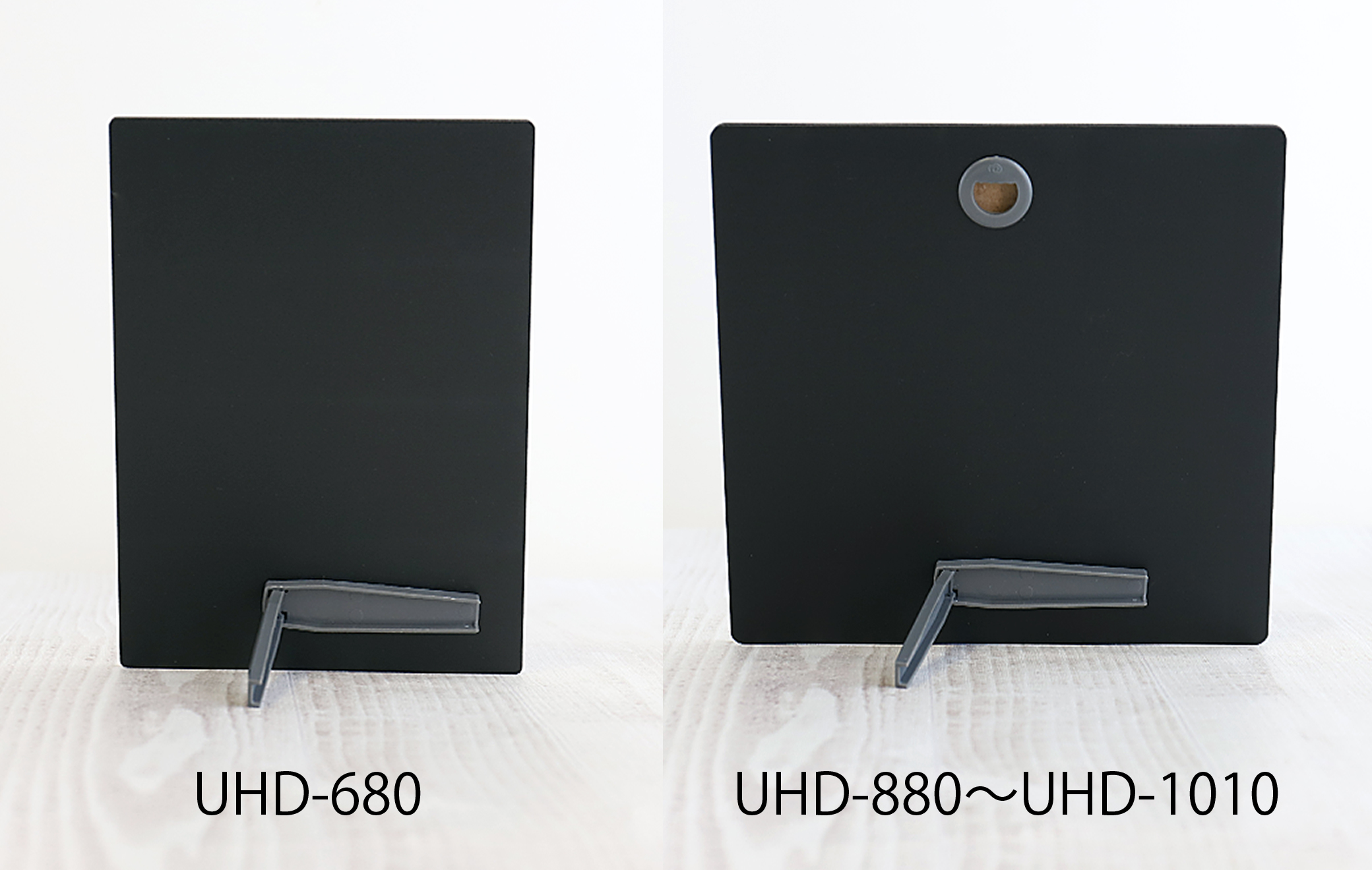 スタンドタイプは立てて飾ることができます